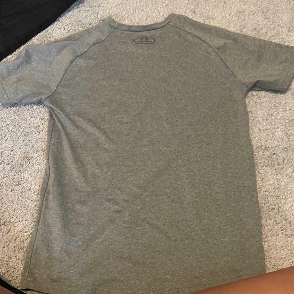 Under Armour Gray and Orange Men's Tee - Picture 6 of 7